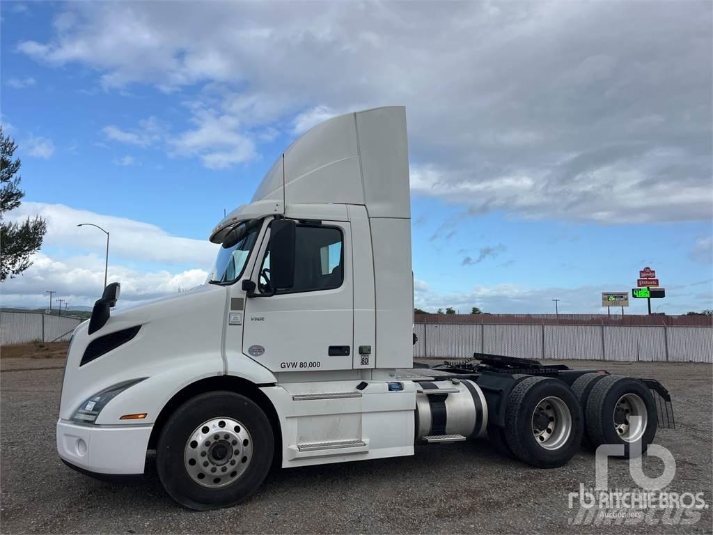 Volvo VNR300 Sattelzugmaschinen