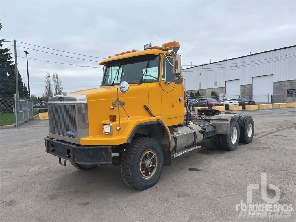 White/GMC ACL Sattelzugmaschinen