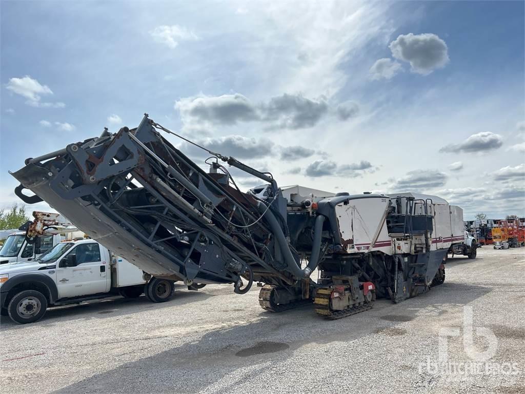 Wirtgen W220 Asphaltfräsen