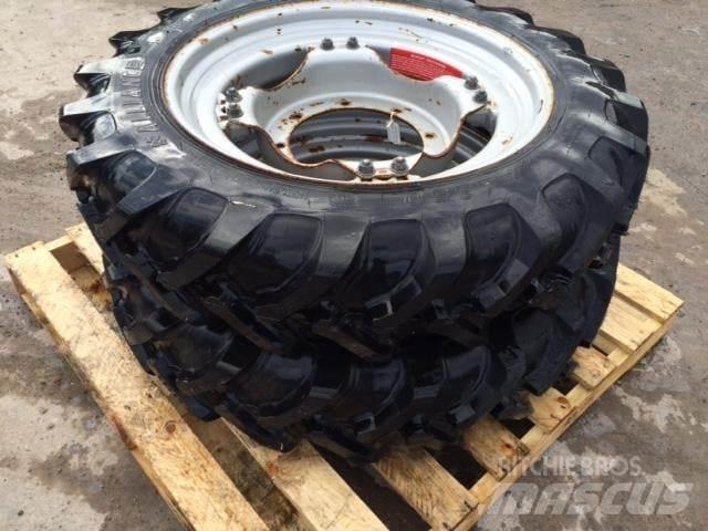 Stocks 9.5R28 Sonstige Landmaschinen