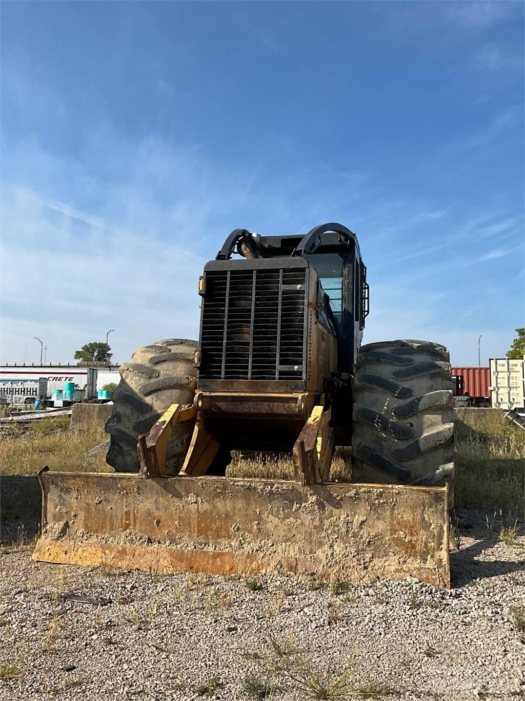 CAT 545C Stammholzschlepper