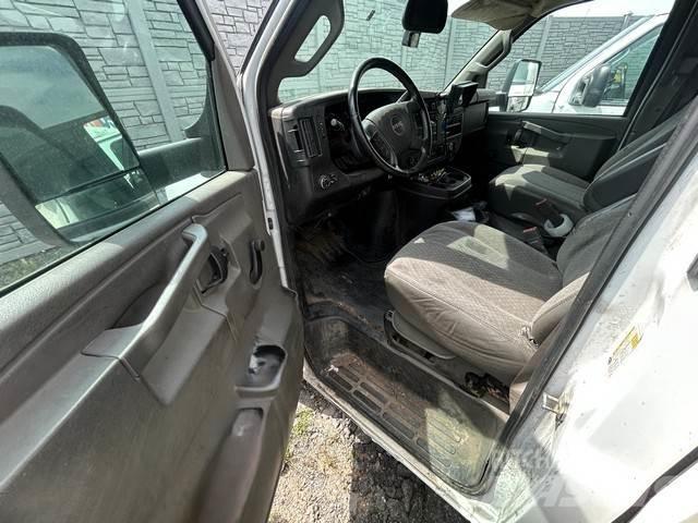 GMC Savana 4500 Kofferaufbau