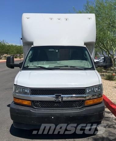 GMC Savana 4500 Kofferaufbau