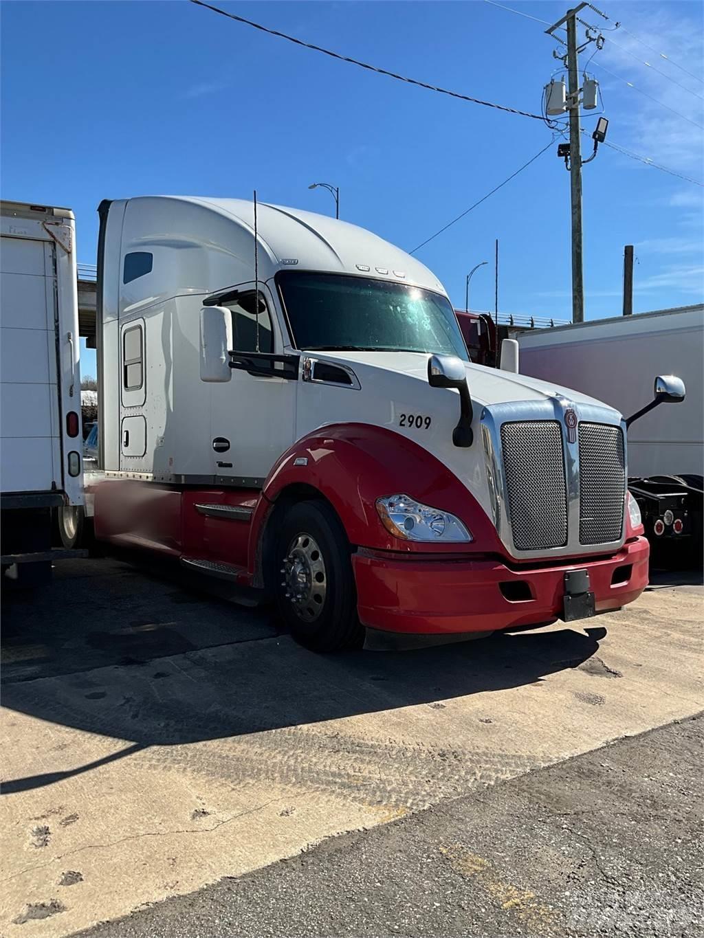 Kenworth T680 Sattelzugmaschinen