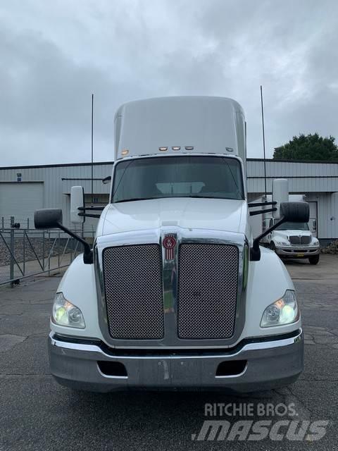 Kenworth T680 Sattelzugmaschinen