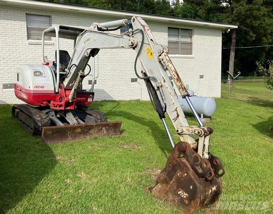 Takeuchi TB240 Midibagger  7t - 12t
