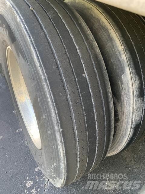 Utility VS2RA Autotransportanhänger