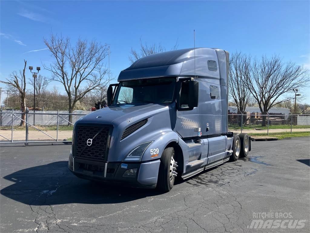 Volvo VNL 760 Sattelzugmaschinen