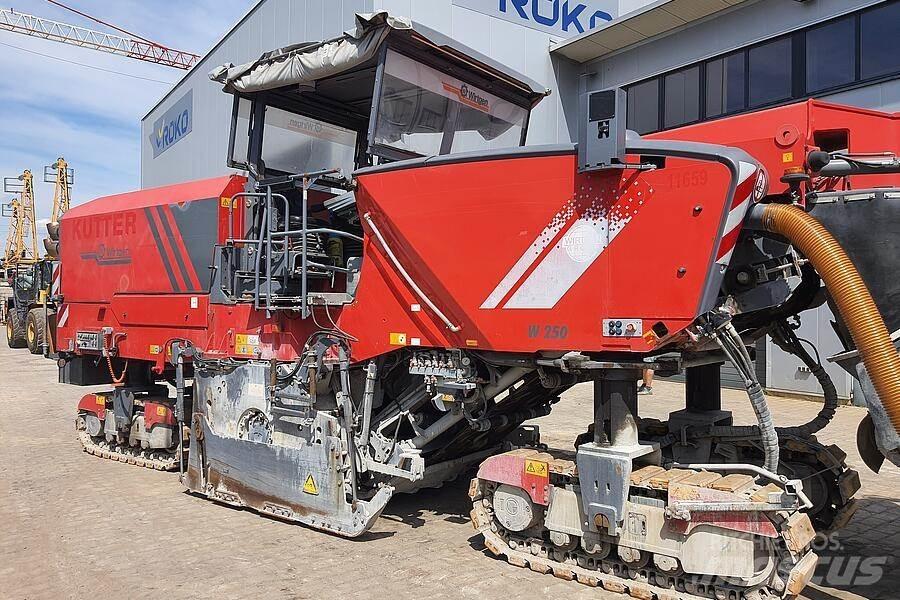 Wirtgen W 250 Asphaltfräsen