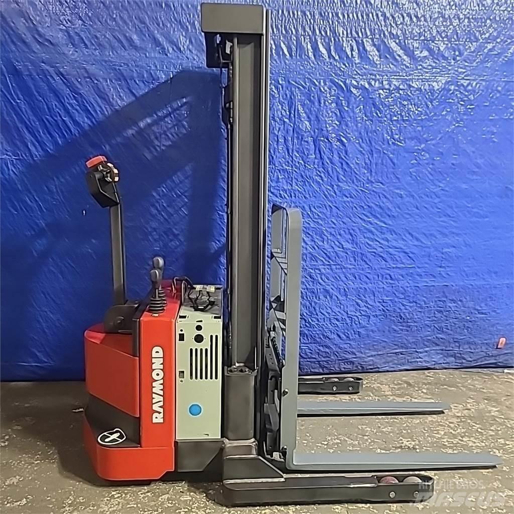 Raymond RSS40 Selbstfahrstapler