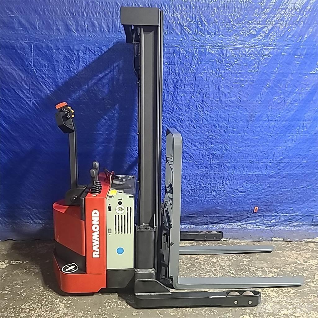 Raymond RSS40 Selbstfahrstapler
