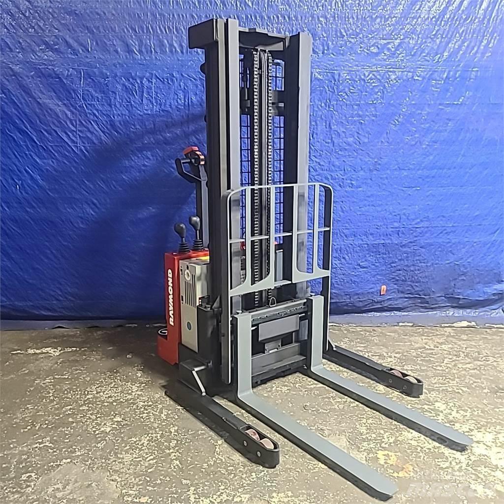 Raymond RSS40 Selbstfahrstapler
