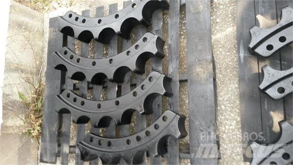 CAT 1366968 Ketten