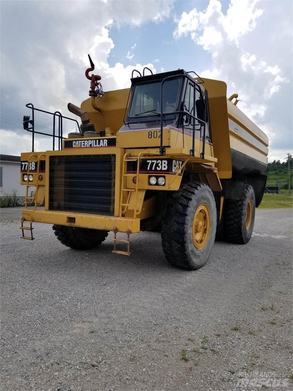 CAT 773B Wassertanker