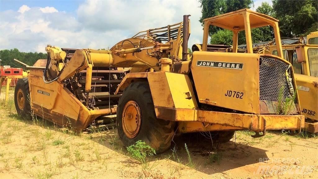 John Deere 762 Schaber