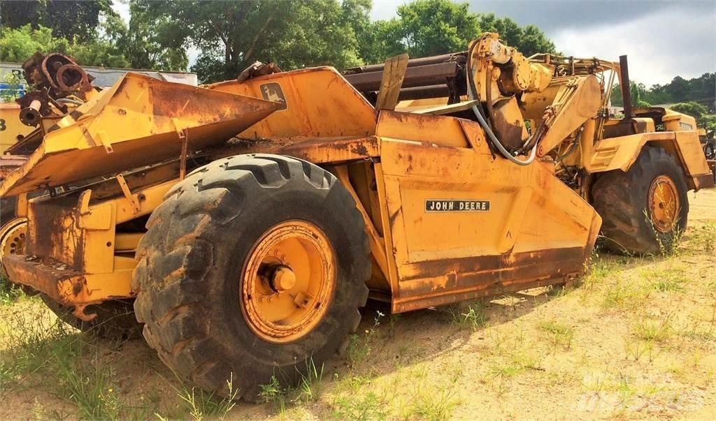 John Deere 762 Schaber