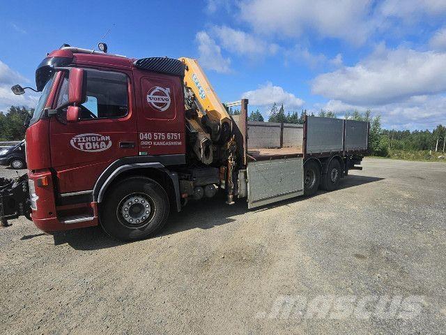 Volvo FM 9 Pritschenwagen/Pritschenwagen mit Seitenklappe