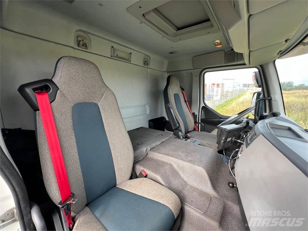 Volvo FE320 6x2*4 Kofferaufbau