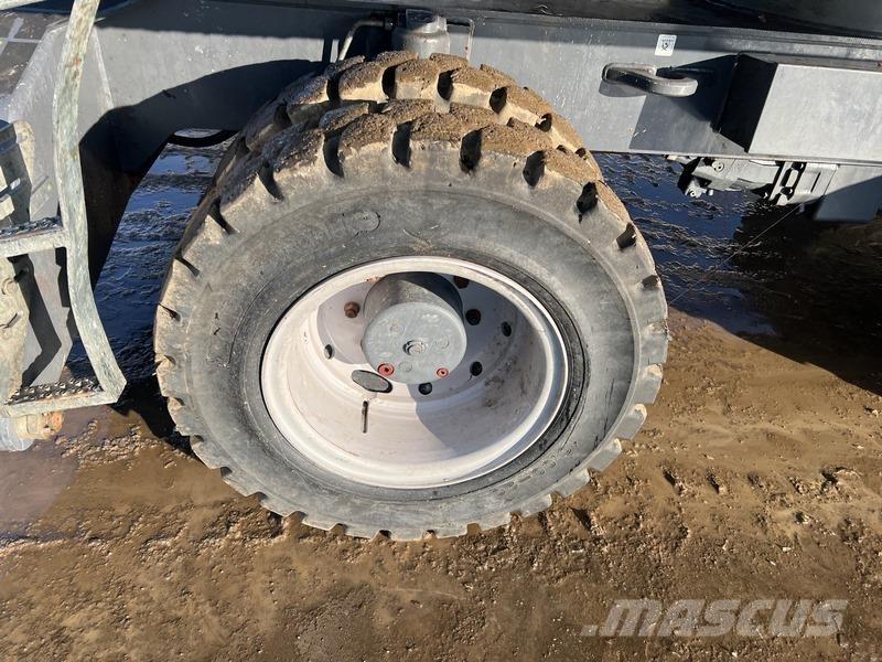 Fuchs MHL320 Sonstige Flurförderzeuge