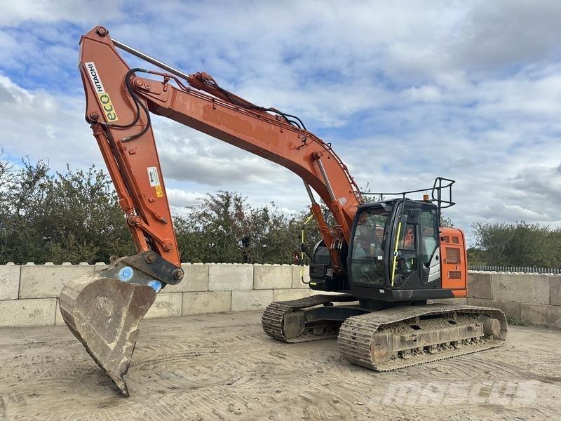 Hitachi ZX225USLC-6 Raupenbagger