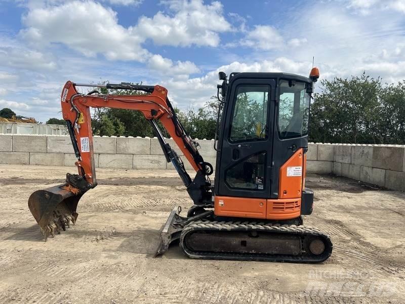 Hitachi ZX26U-5A CR Raupenbagger