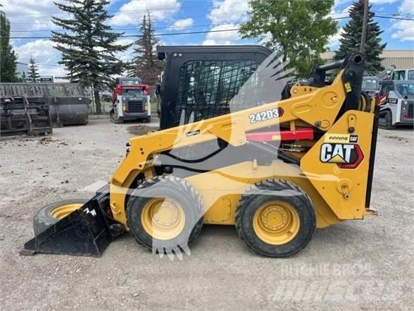 CAT 242D3 Kompaktlader
