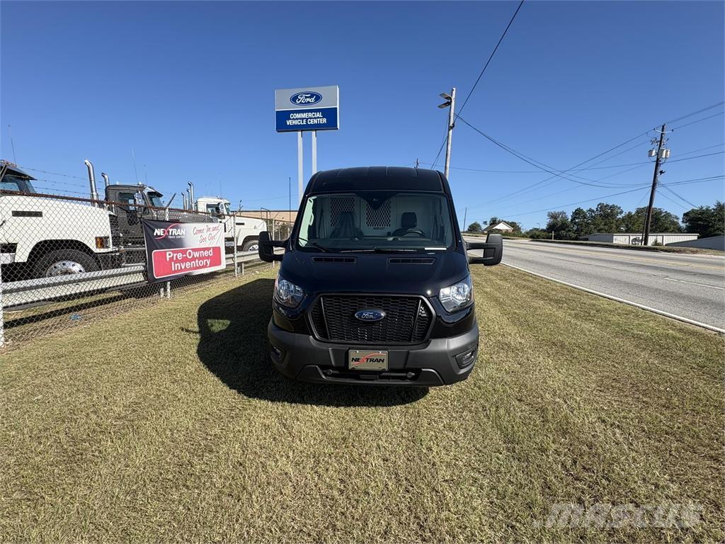 FRD 250 TRANS Kofferaufbau