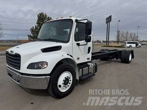 Freightliner M2 106 Sattelzugmaschinen