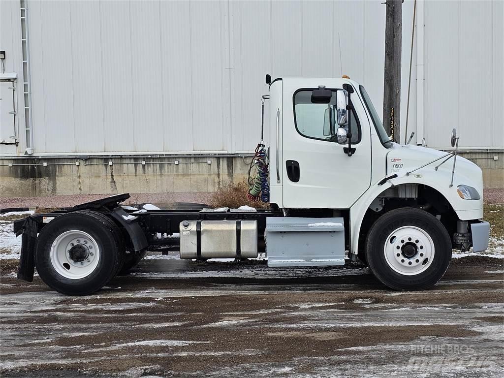 Freightliner M2 106 Sattelzugmaschinen