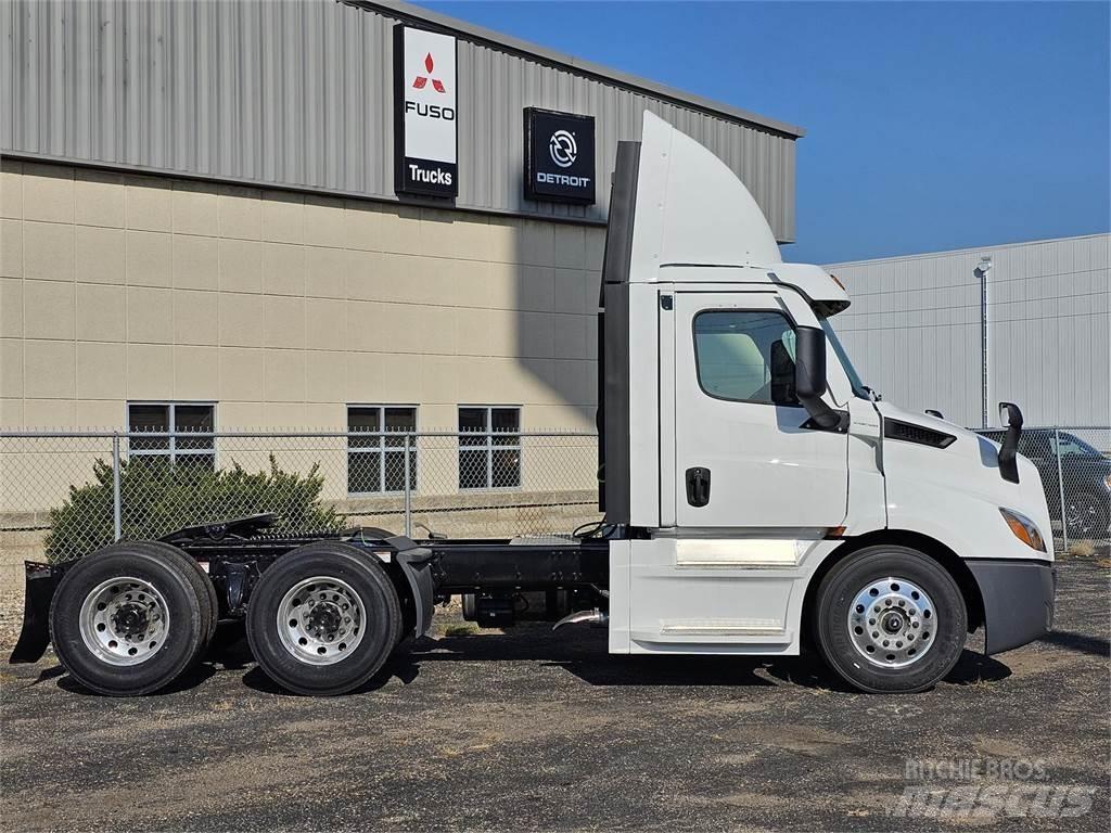 Freightliner PE116DC Sattelzugmaschinen