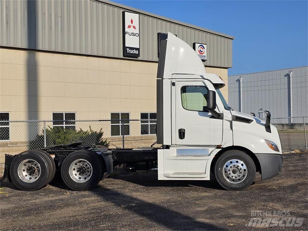 Freightliner PE116DC Sattelzugmaschinen