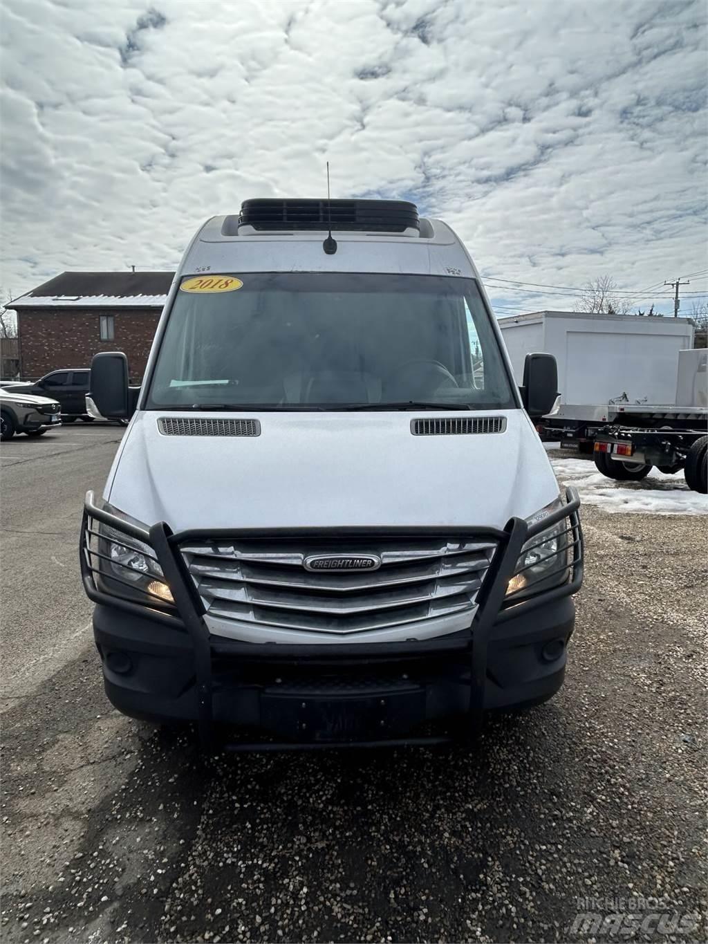Freightliner sprinter Kofferaufbau