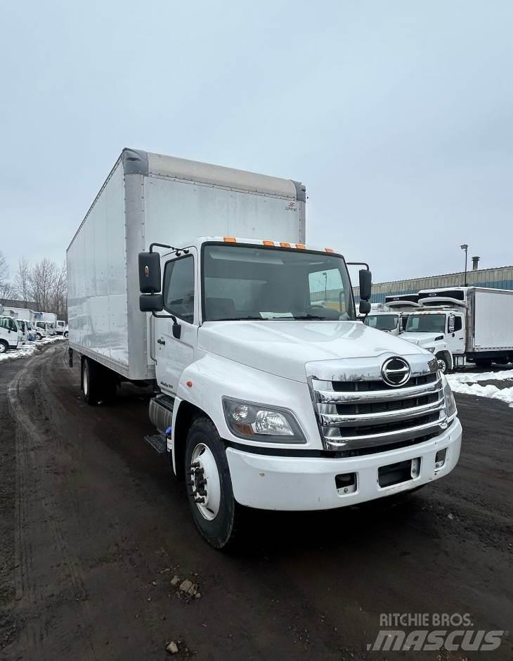 Hino 268 Kofferaufbau