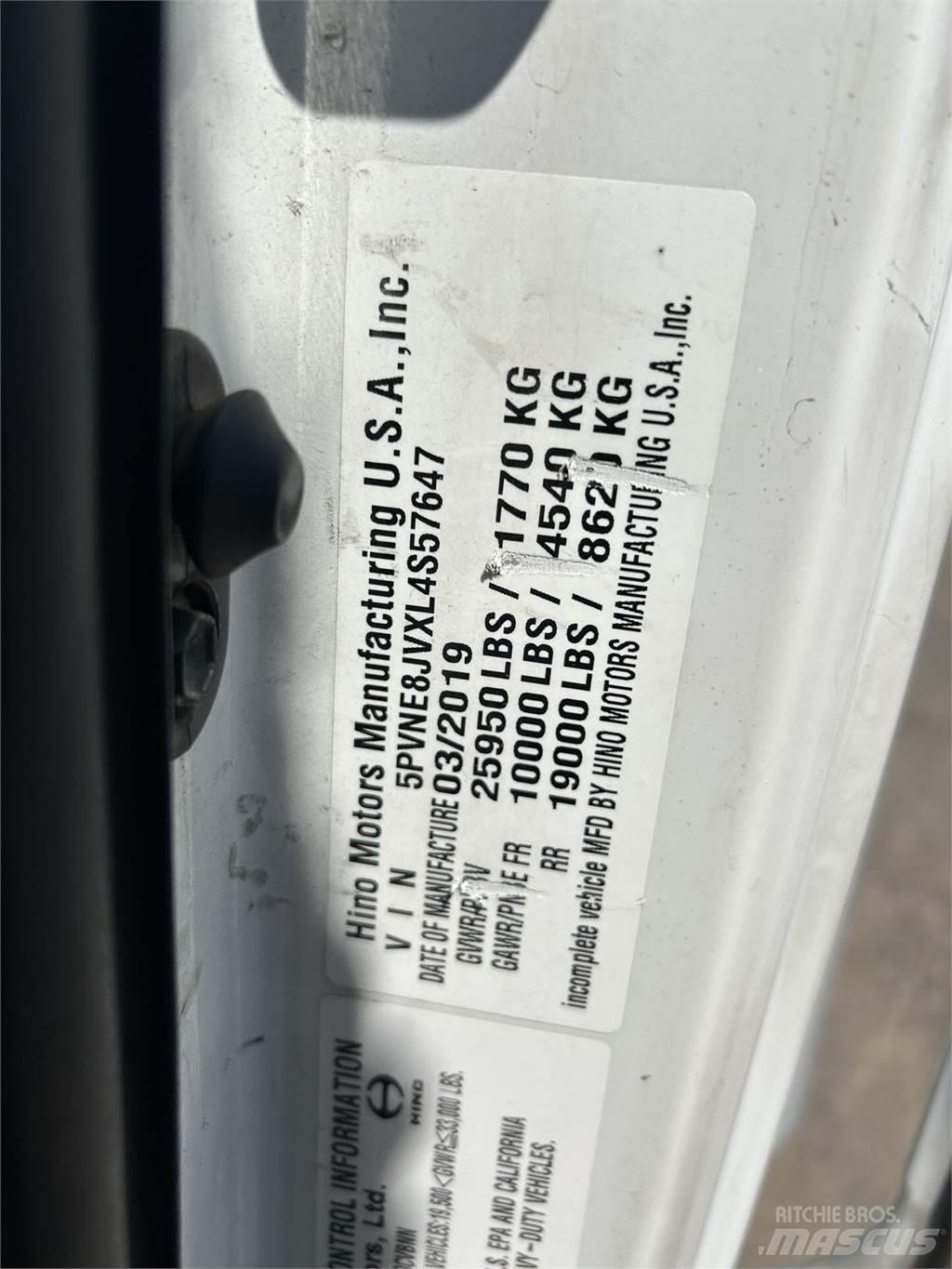 Hino 268 Kofferaufbau