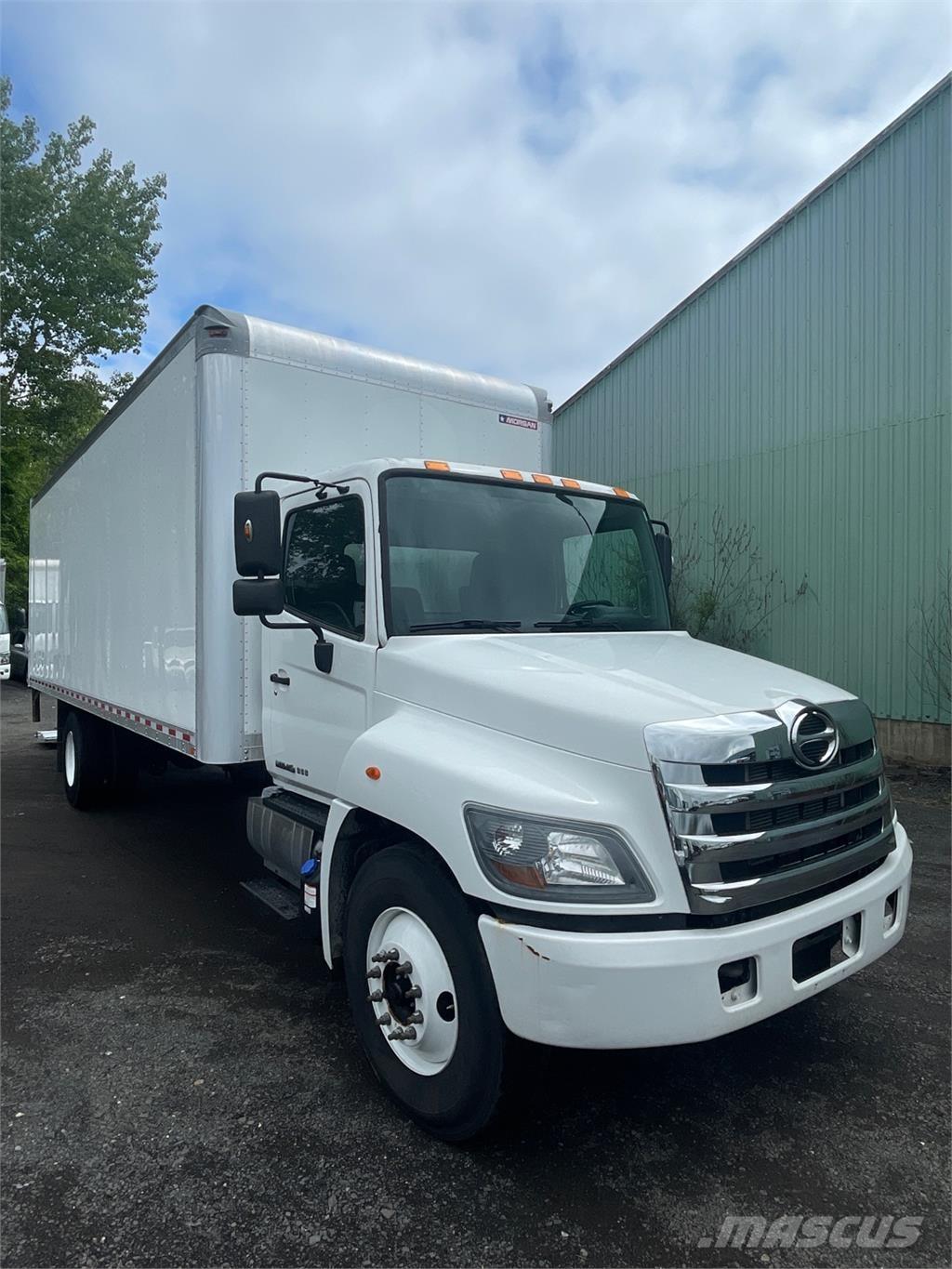 Hino 268A Kofferaufbau