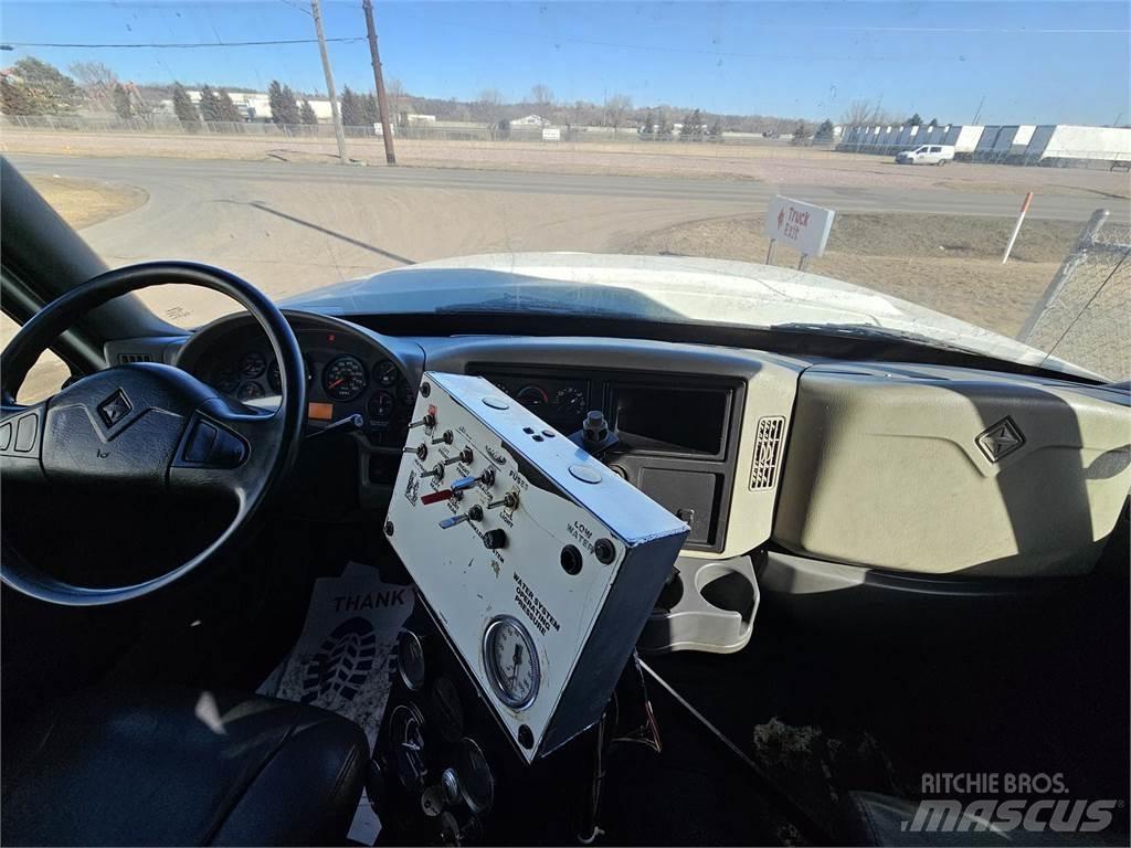 International 7000 Wechselfahrgestell