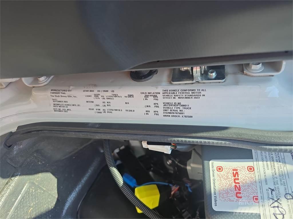 Isuzu NRR Kofferaufbau