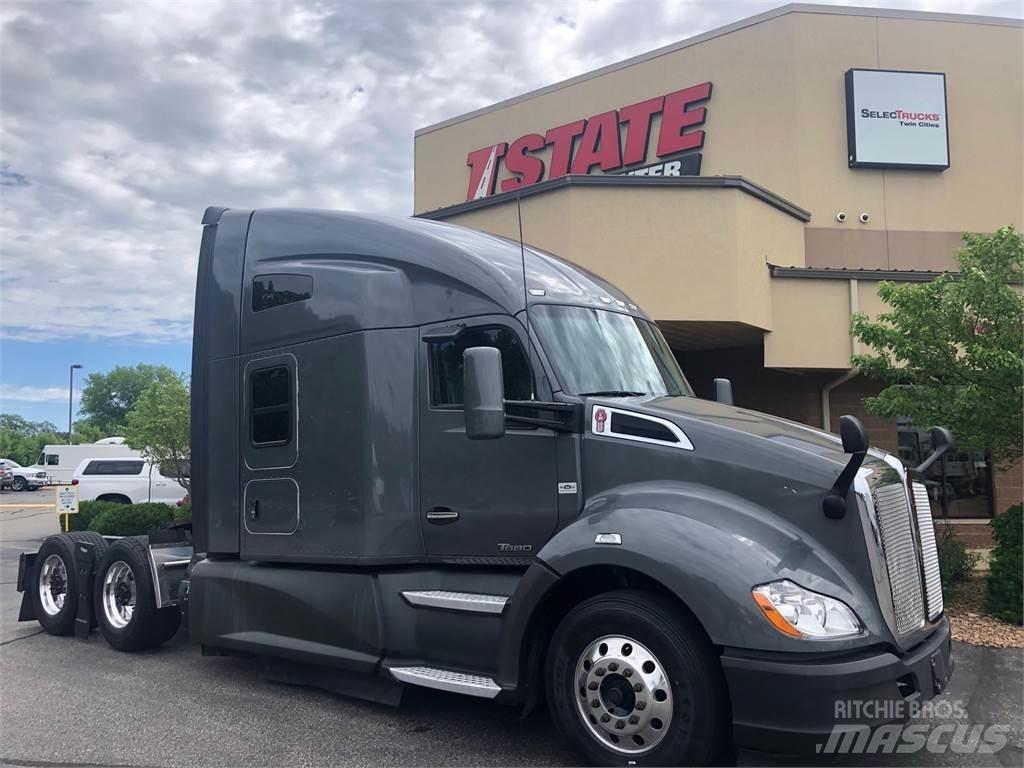 Kenworth T680 Sattelzugmaschinen