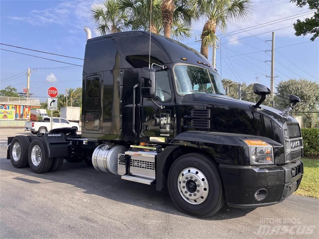 Mack AN64T Sattelzugmaschinen