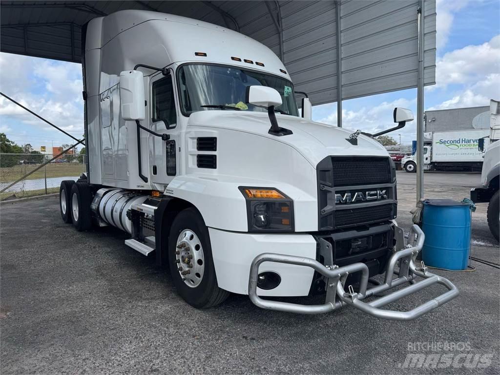 Mack AN64T Sattelzugmaschinen