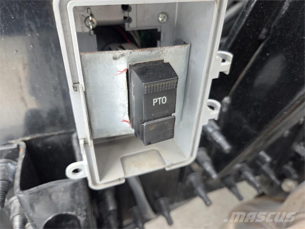 Mack AN64T Sattelzugmaschinen