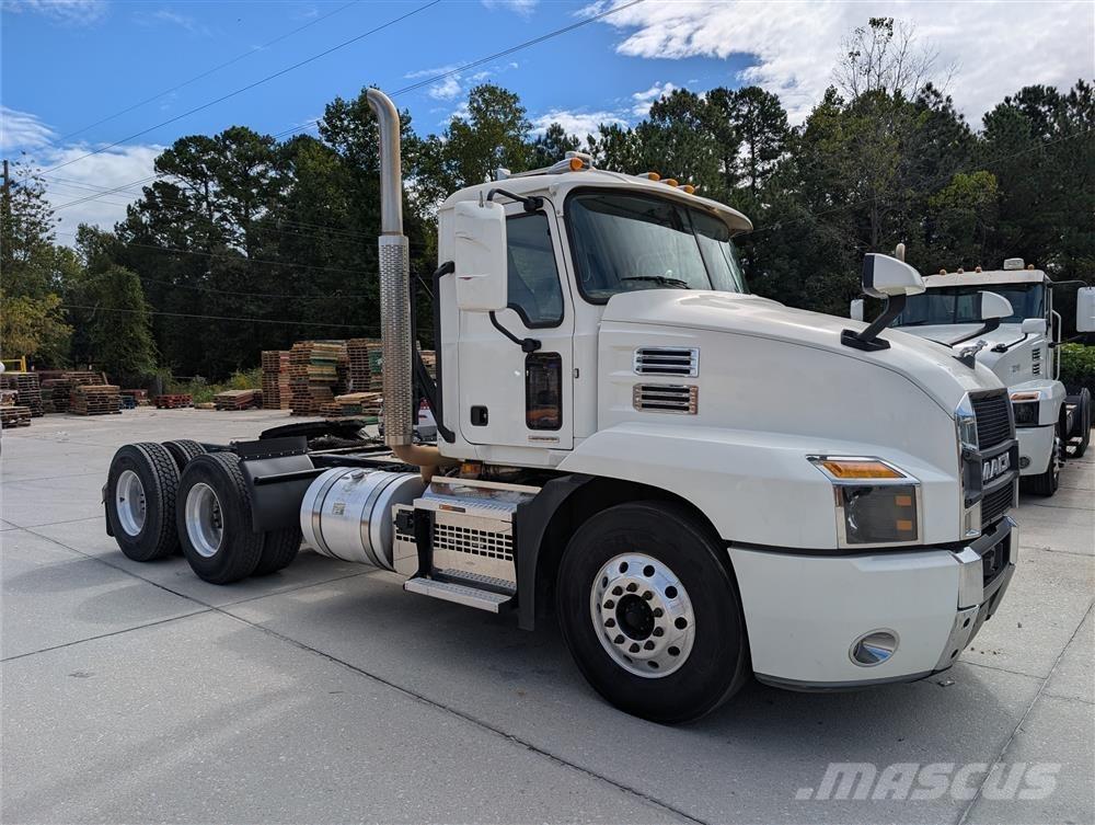 Mack AN64T Sattelzugmaschinen
