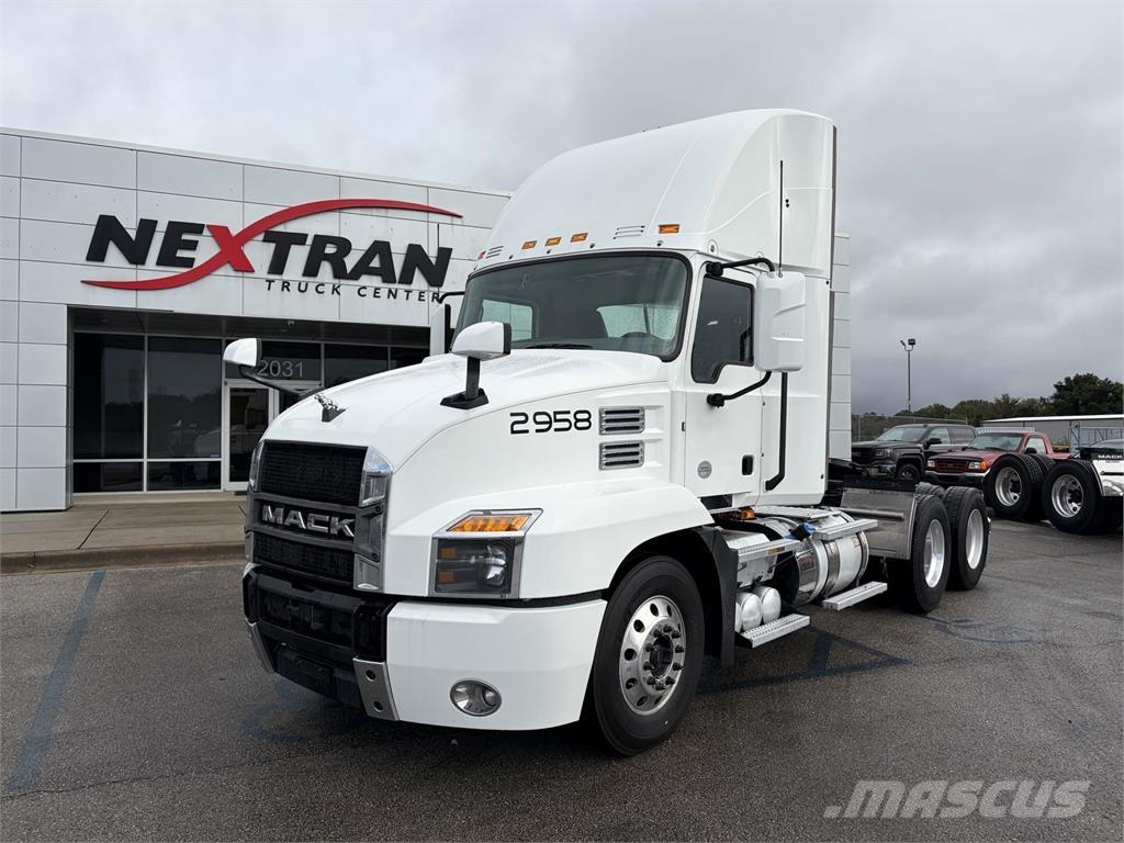 Mack AN64T Sattelzugmaschinen