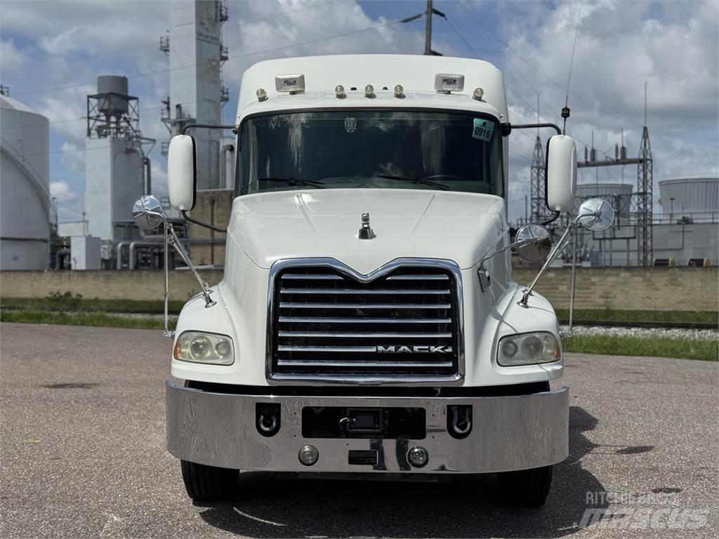 Mack CXU613 Sattelzugmaschinen
