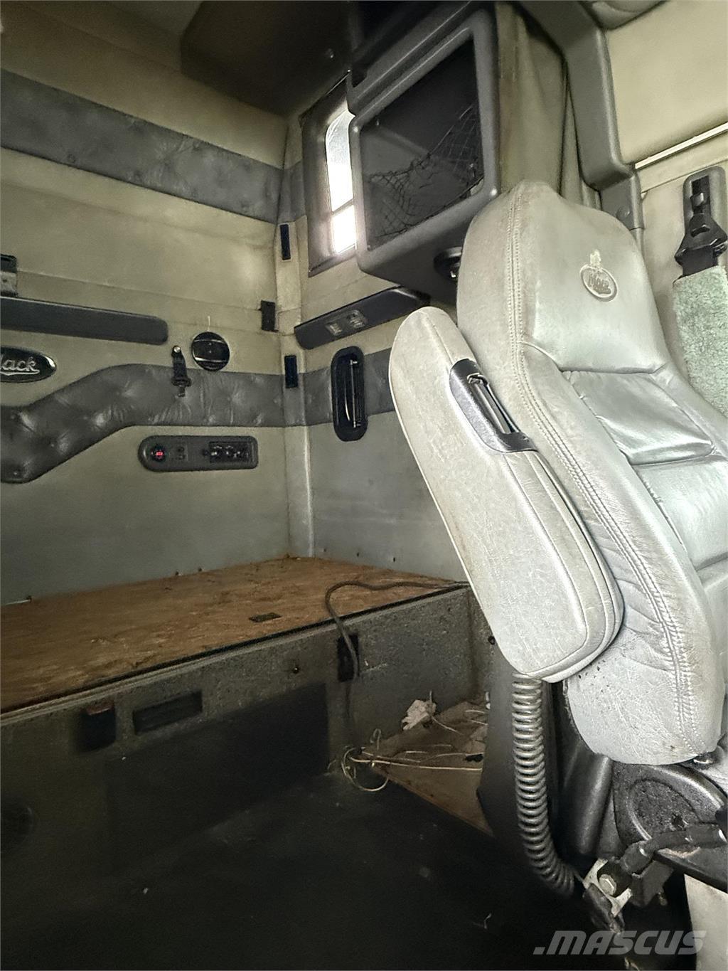 Mack CXU613 Sattelzugmaschinen