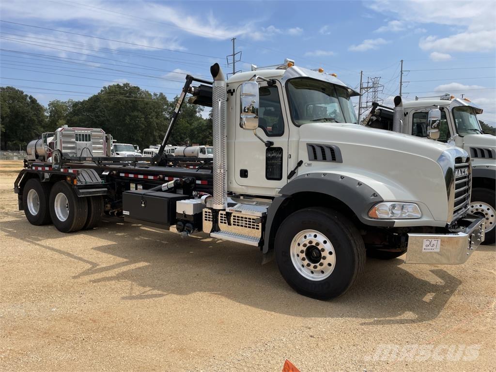 Mack GR64B Andere Fahrzeuge