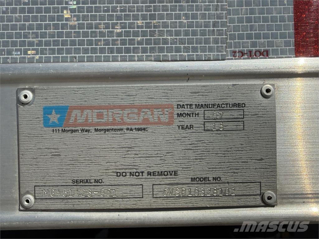 Mack GR64B9 Kofferaufbau