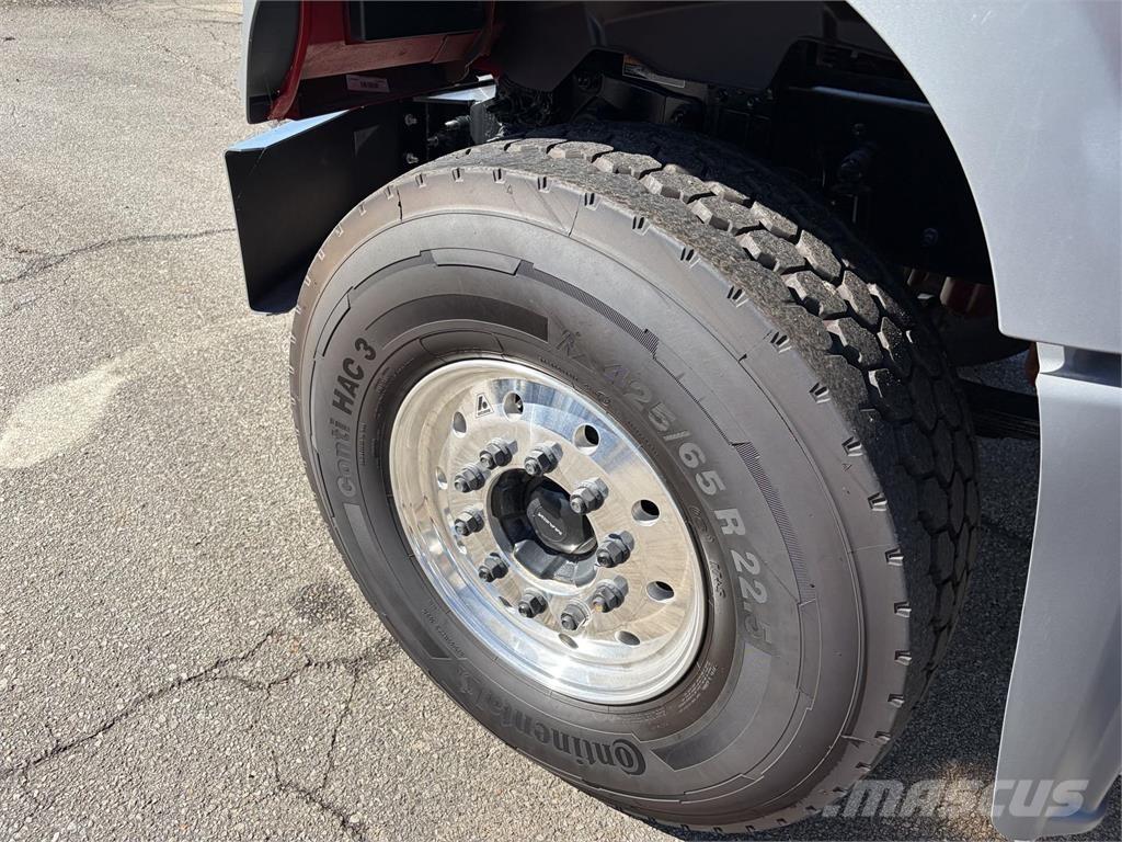 Mack GR64FR Betonmischer