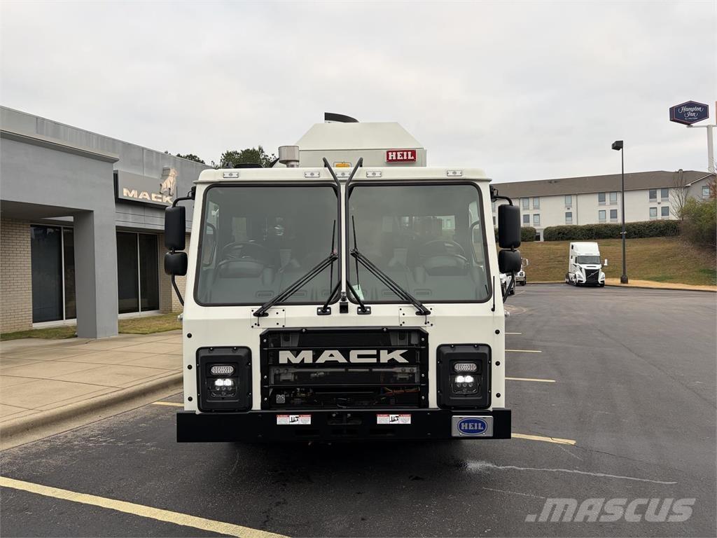 Mack LR64R Andere Fahrzeuge
