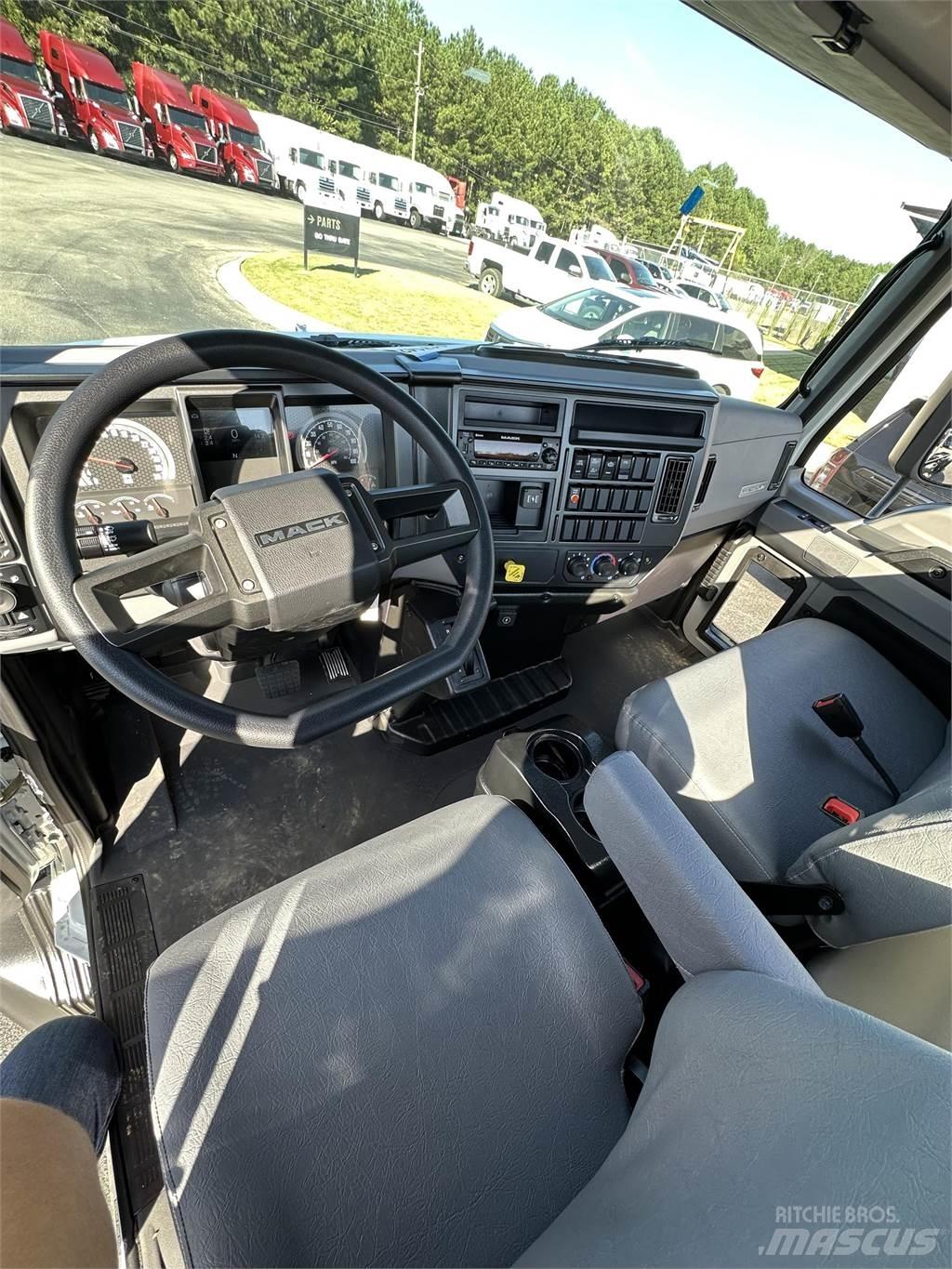 Mack MD6 42R Andere Fahrzeuge